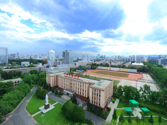 学校正门